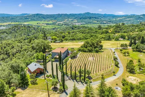 1176 Asti Ridge Rd, Geyserville, CA 95441
