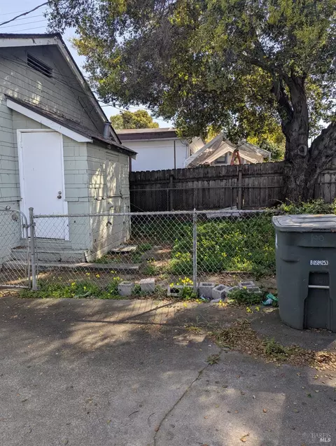 125 Broadway St, Vallejo, CA 94590 photo 9