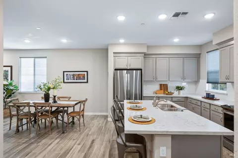 327 Pear Tree Ter, Napa, CA 94558