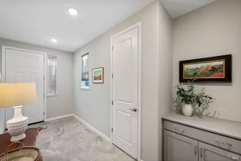 327 Pear Tree Ter, Napa, CA 94558 photo 8