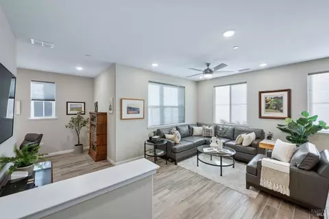 327 Pear Tree Ter, Napa, CA 94558 photo 9