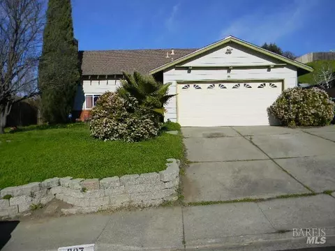 807 Reef Point Dr, Rodeo, CA 94572