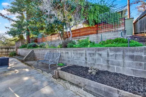 Exterior - 133 Howard Ave, Vallejo, CA 94589 photo 9 of 24