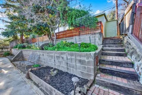 Exterior - 133 Howard Ave, Vallejo, CA 94589 photo 11 of 24