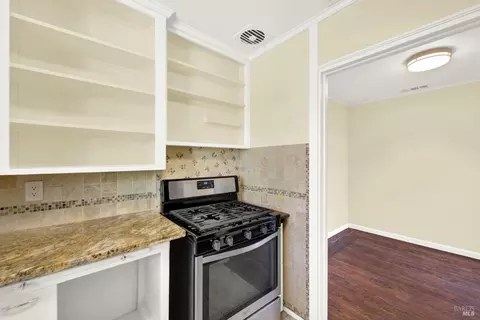 Kitchen - 133 Howard Ave, Vallejo, CA 94589 photo 5 of 7