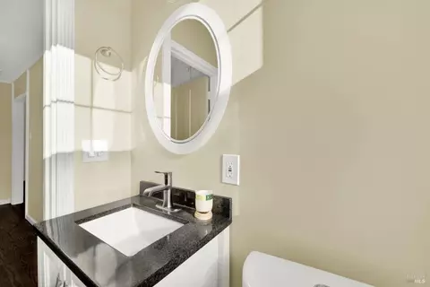 Bath - 133 Howard Ave, Vallejo, CA 94589 photo 3 of 4