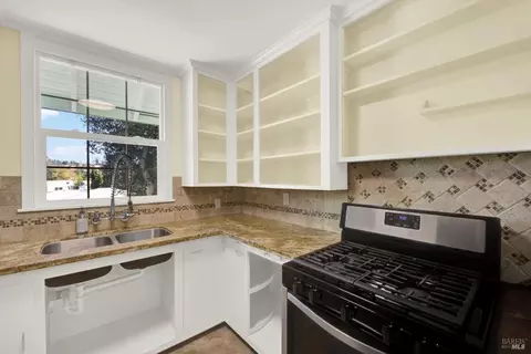 Kitchen - 133 Howard Ave, Vallejo, CA 94589 photo 2 of 7