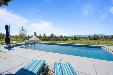 1164 La Grande Ave, Napa, CA 94558