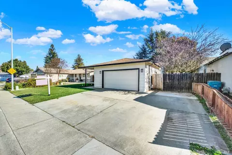 620 Glenside Dr, Dixon, CA 95620 photo 3