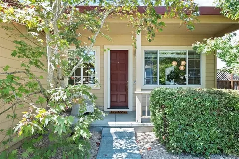 8729 Holly Leaf Dr, Windsor, CA 95492 photo 4