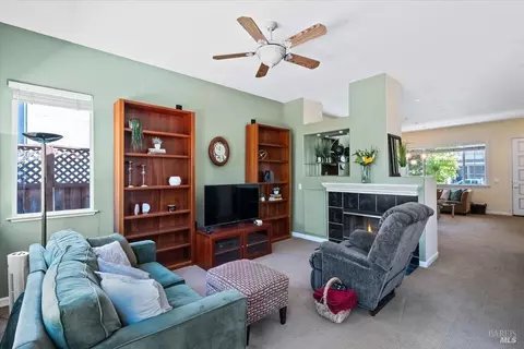 8729 Holly Leaf Dr, Windsor, CA 95492 photo 12