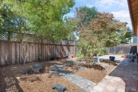 8729 Holly Leaf Dr, Windsor, CA 95492 photo 31