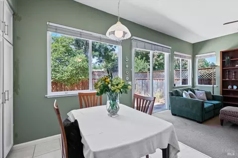 8729 Holly Leaf Dr, Windsor, CA 95492 photo 15