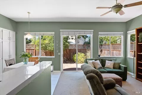 8729 Holly Leaf Dr, Windsor, CA 95492 photo 11