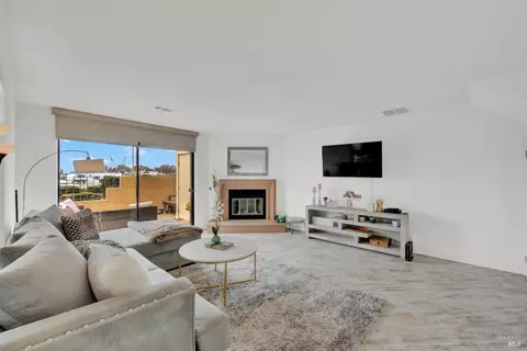 183 Nantucket Ln, Vallejo, CA 94590 photo 8