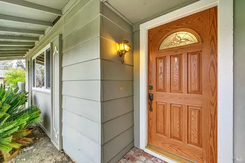 Entry Way - 579 Florence Dr, Vacaville, CA 95688 photo 1 of 1