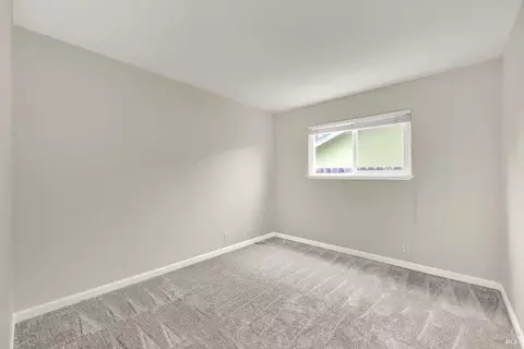 Bedroom - 579 Florence Dr, Vacaville, CA 95688 photo 8 of 12
