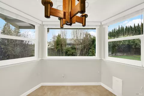 Dining - 579 Florence Dr, Vacaville, CA 95688 photo 1 of 1
