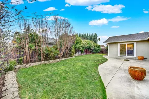 Exterior - 579 Florence Dr, Vacaville, CA 95688 photo 10 of 19
