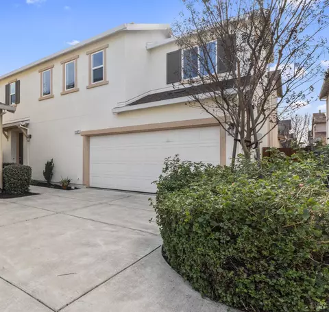 1137 Strawberry Ln, Suisun City, CA 94585