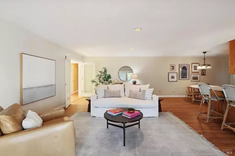 Living - 14 Chrisdumar Ln, Petaluma, CA 94952 photo 7 of 7