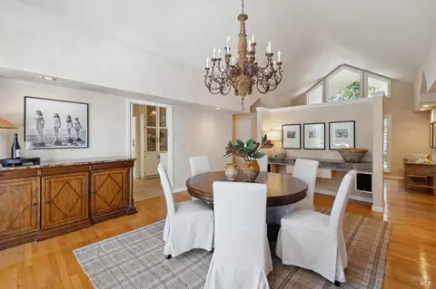 Dining - 14 Chrisdumar Ln, Petaluma, CA 94952 photo 5 of 10