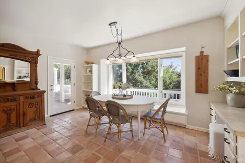 Dining - 14 Chrisdumar Ln, Petaluma, CA 94952 photo 6 of 10