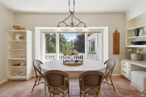 Dining - 14 Chrisdumar Ln, Petaluma, CA 94952 photo 7 of 10