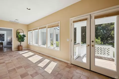 Entry Way - 14 Chrisdumar Ln, Petaluma, CA 94952 photo 5 of 5