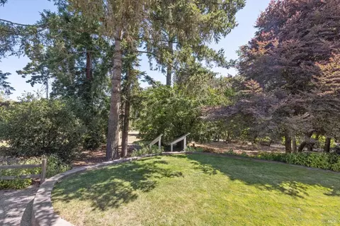 Exterior - 14 Chrisdumar Ln, Petaluma, CA 94952 photo 17 of 21