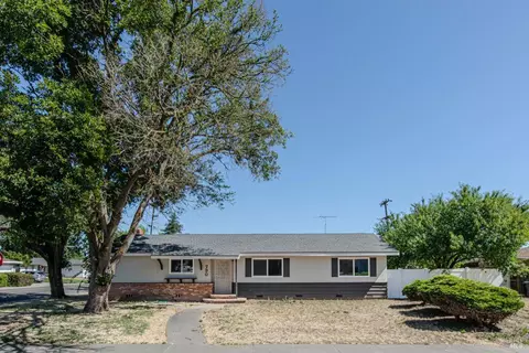730 W F St, Dixon, CA 95620 photo 7
