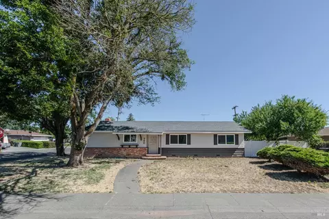 730 W F St, Dixon, CA 95620 photo 5