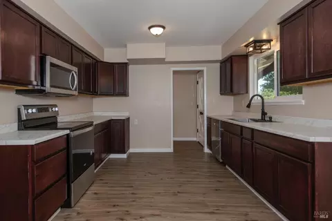 730 W F St, Dixon, CA 95620 photo 19