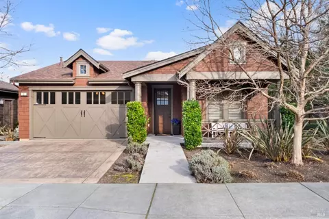 2 Meadowood Dr, Larkspur, CA 94939