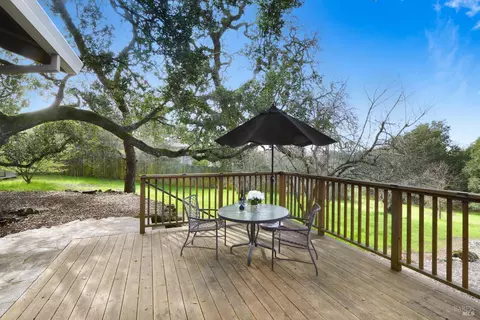 Exterior - 2105 Thornsberry Rd, Sonoma, CA 95476 photo 7 of 15
