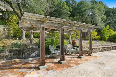 Exterior - 2105 Thornsberry Rd, Sonoma, CA 95476 photo 14 of 15