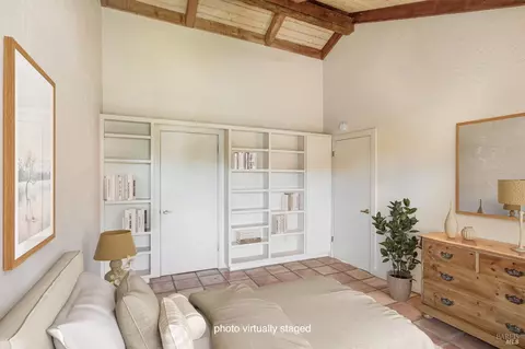 Bedroom - 2105 Thornsberry Rd, Sonoma, CA 95476 photo 7 of 7