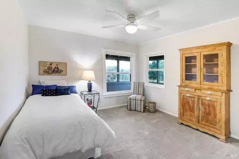 Bedroom - 2105 Thornsberry Rd, Sonoma, CA 95476 photo 5 of 7