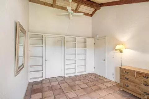 Bedroom - 2105 Thornsberry Rd, Sonoma, CA 95476 photo 6 of 7