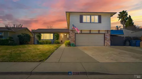 238 Madison Ave, Vacaville, CA 95687
