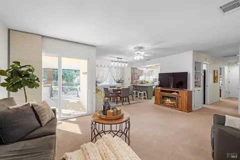 124 Olympic Cir, Vacaville, CA 95687 photo 7