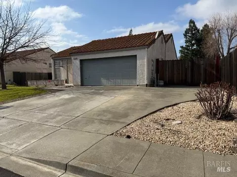 869 Arabian Cir, Vacaville, CA 95687