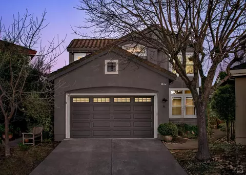 6 Arrowhead Ct, Petaluma, CA 94954