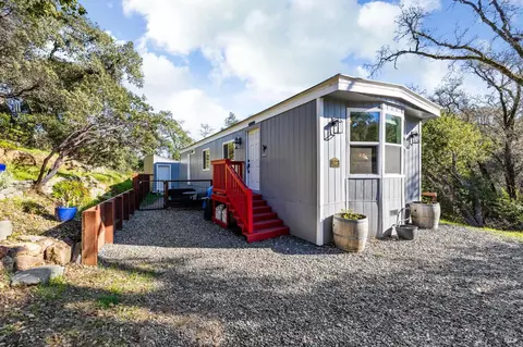 230 Theresa Dr #6, Cloverdale, CA 95425