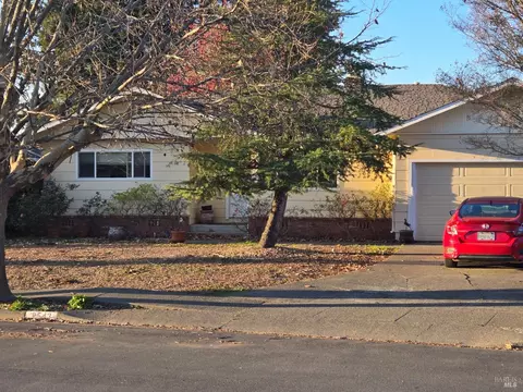 2543 Tuscan Dr, Santa Rosa, CA 95405