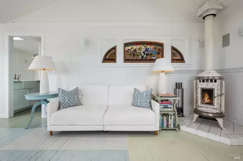 Living - 76 Ocean View Ave, Dillon Beach, CA 94929 photo 4 of 5