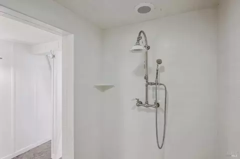 Bath - 76 Ocean View Ave, Dillon Beach, CA 94929 photo 3 of 4