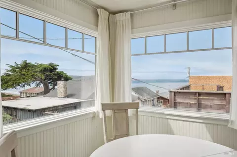 Dining - 76 Ocean View Ave, Dillon Beach, CA 94929 photo 3 of 4