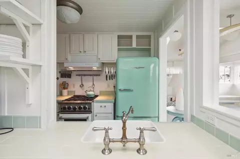Kitchen - 76 Ocean View Ave, Dillon Beach, CA 94929 photo 2 of 6