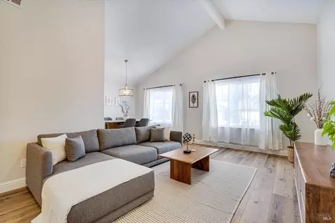 1779 Monarch Dr, Napa, CA 94558